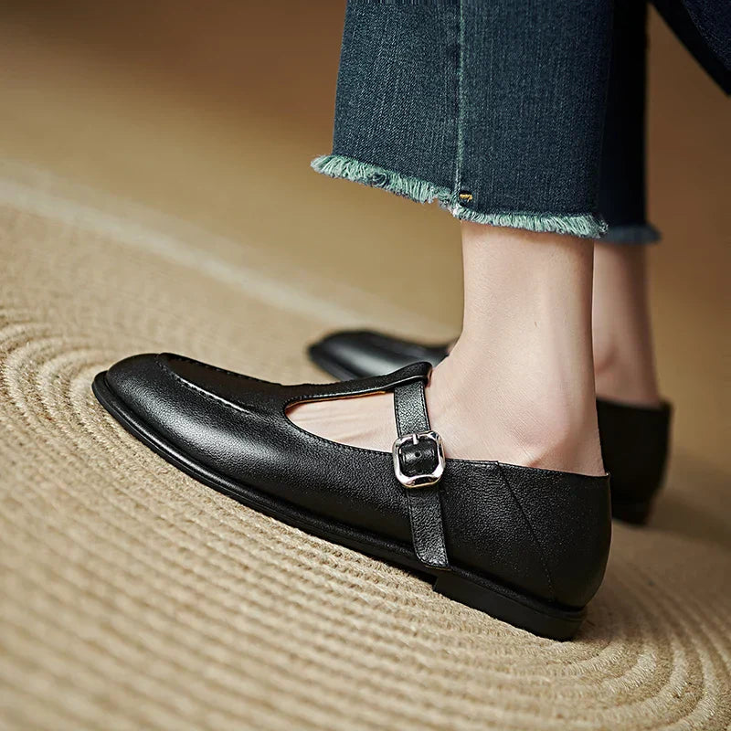Selvana Low Heeled Pumps