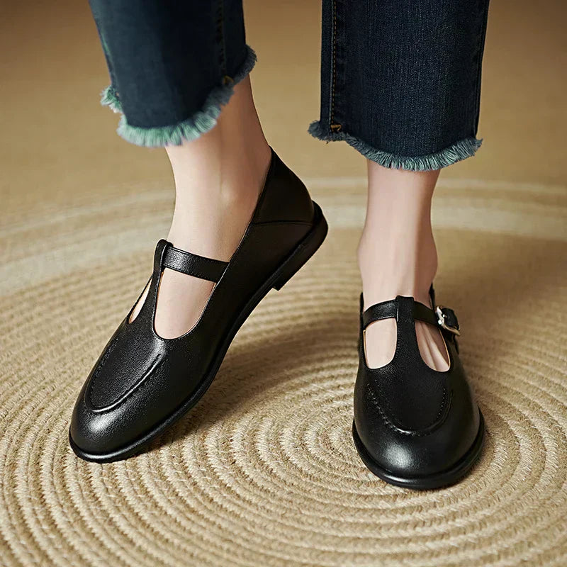 Selvana Low Heeled Pumps